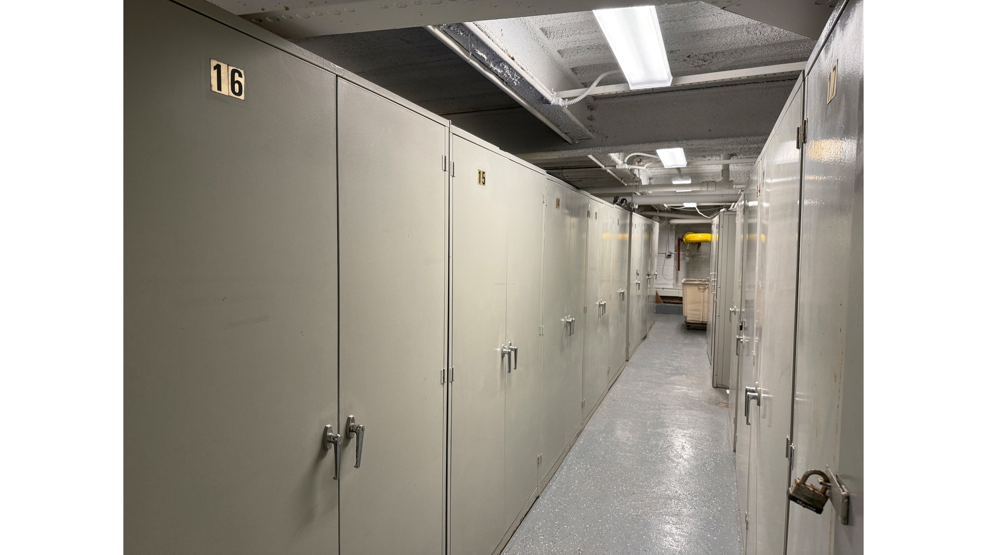 41 CENTRAL Park W 1A