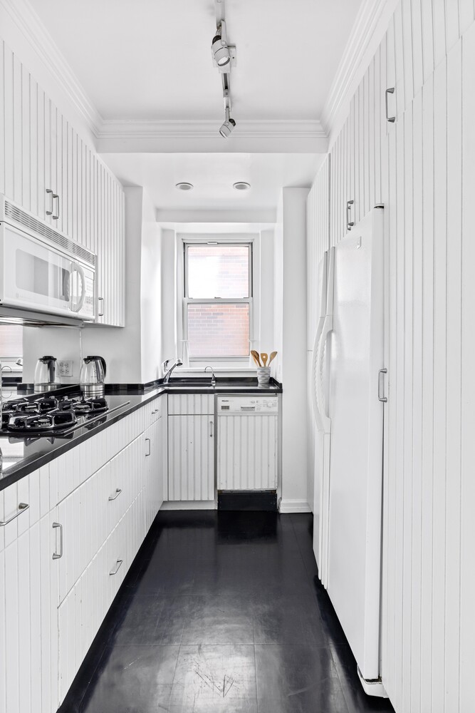 120 E 79TH Street 12E