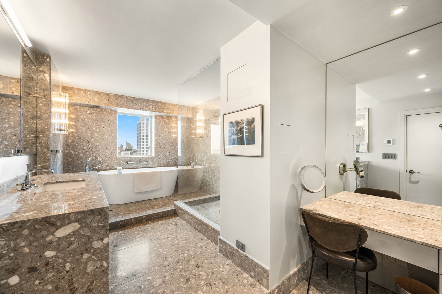 190 E 72ND Street 25BD