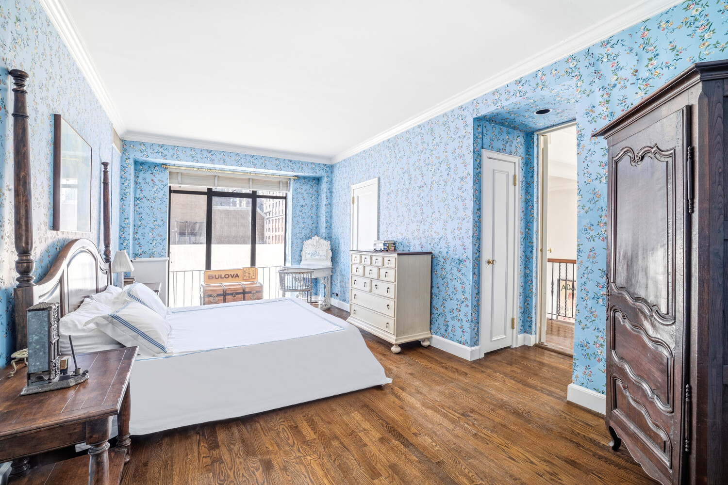 2 W 67TH Street 6/7DE