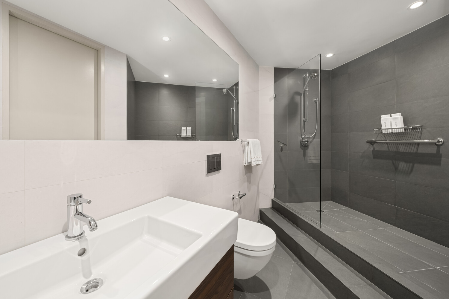 146 W 57TH Street 54AB