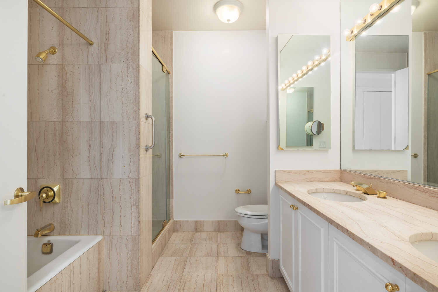 150 COLUMBUS Avenue 4A