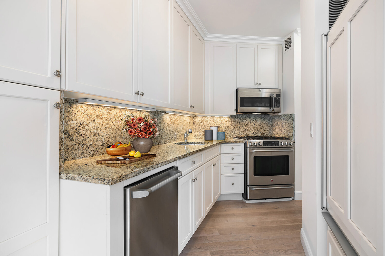 150 COLUMBUS Avenue 4A