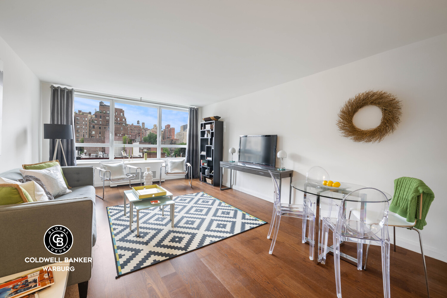 200 E 94TH Street 612