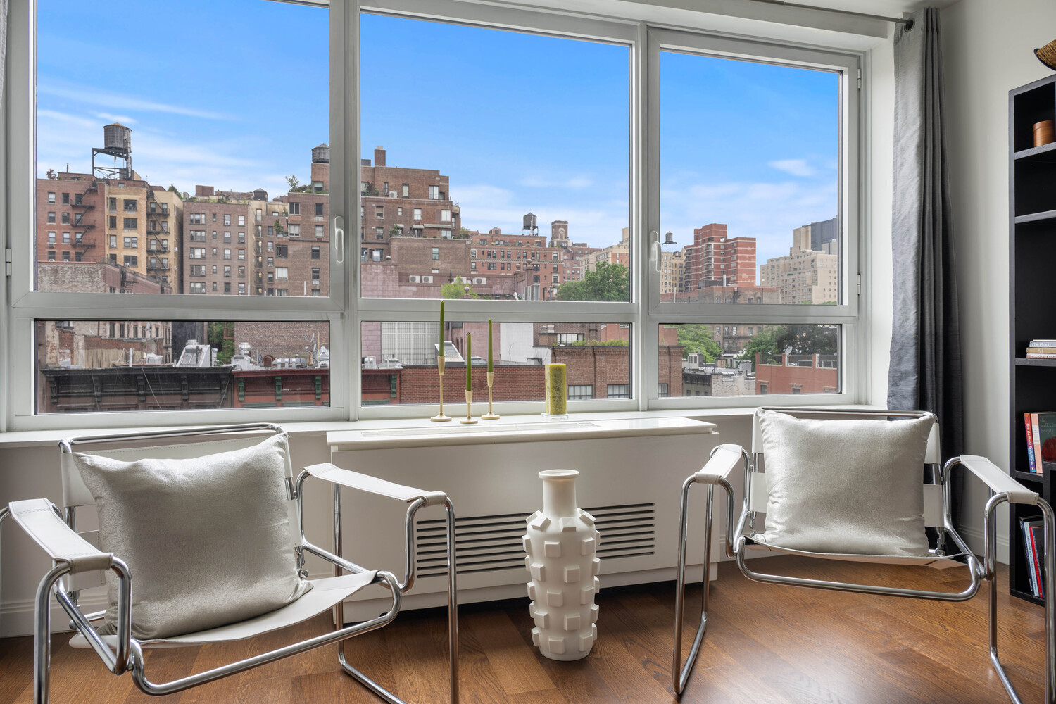 200 E 94TH Street 612