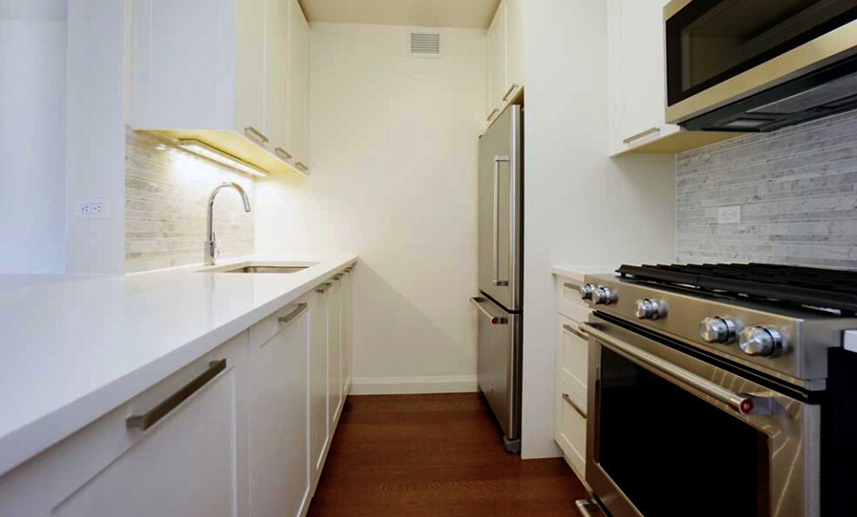 200 E 94TH Street 612