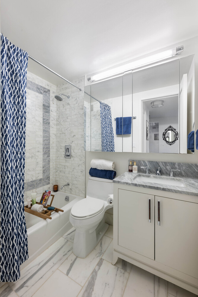 200 E 94TH Street 612