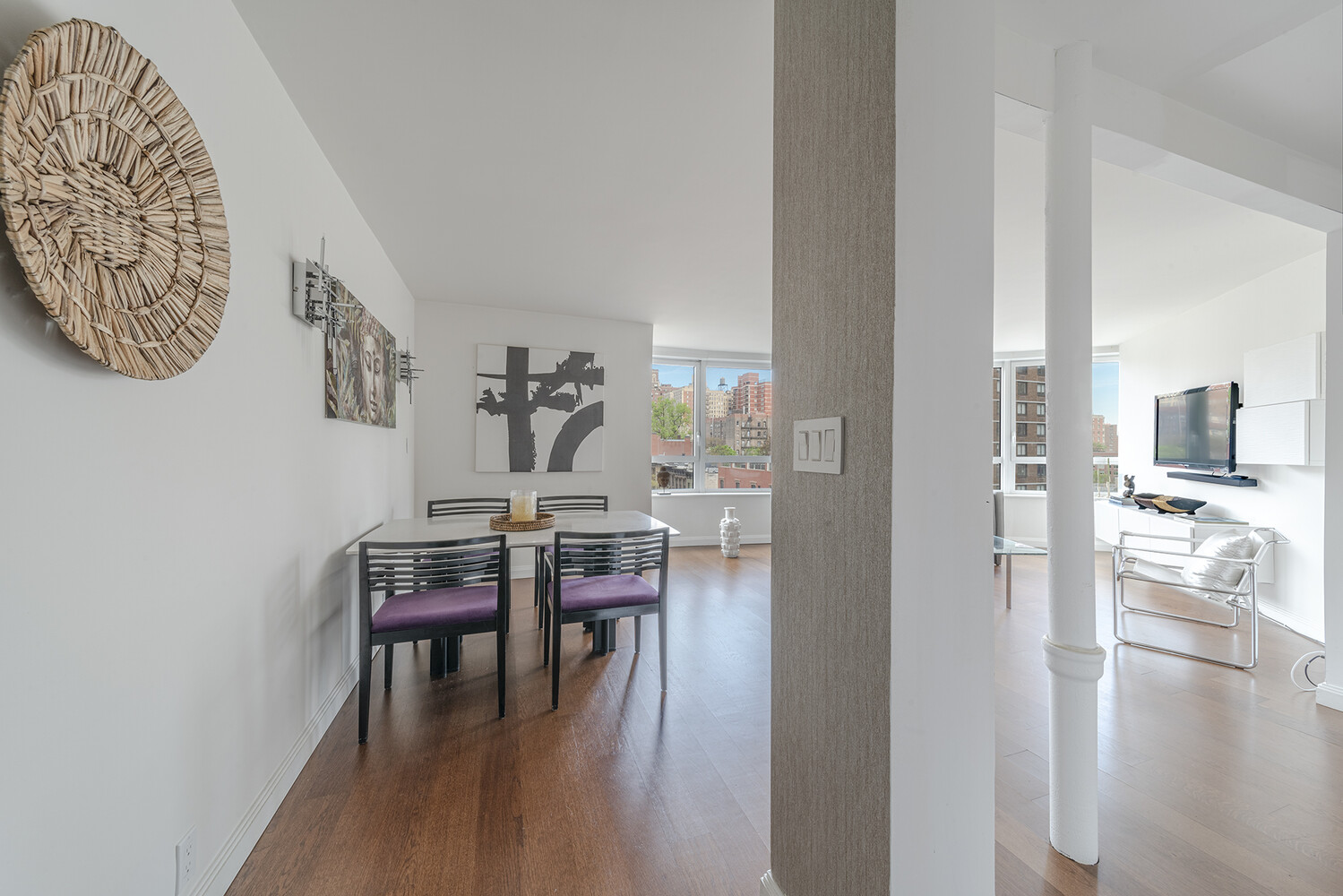 200 E 94TH Street 614