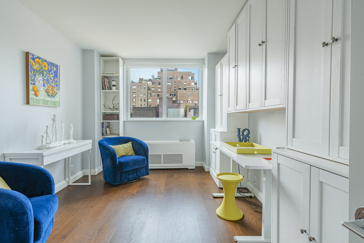 200 E 94TH Street 614