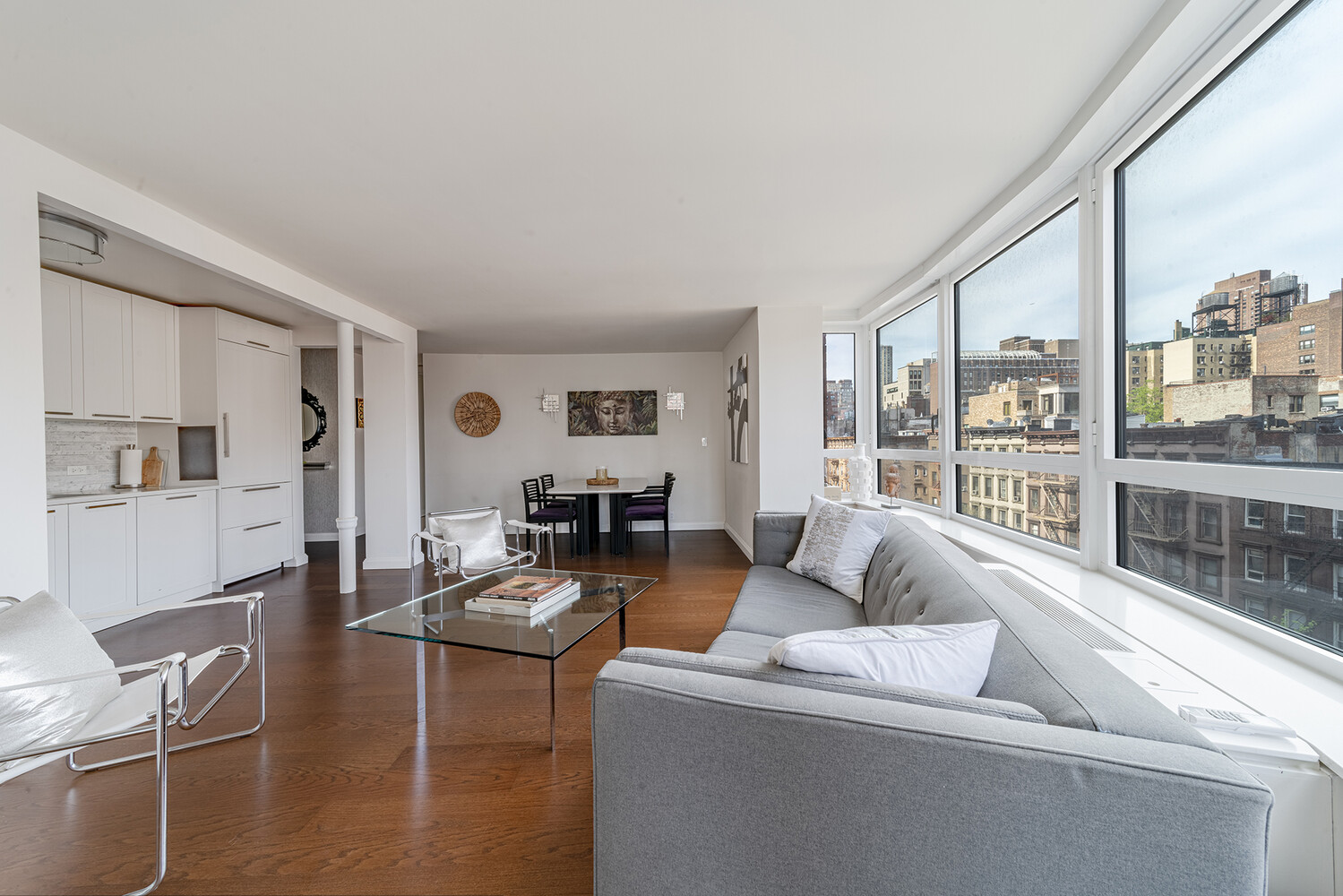 200 E 94TH Street 614