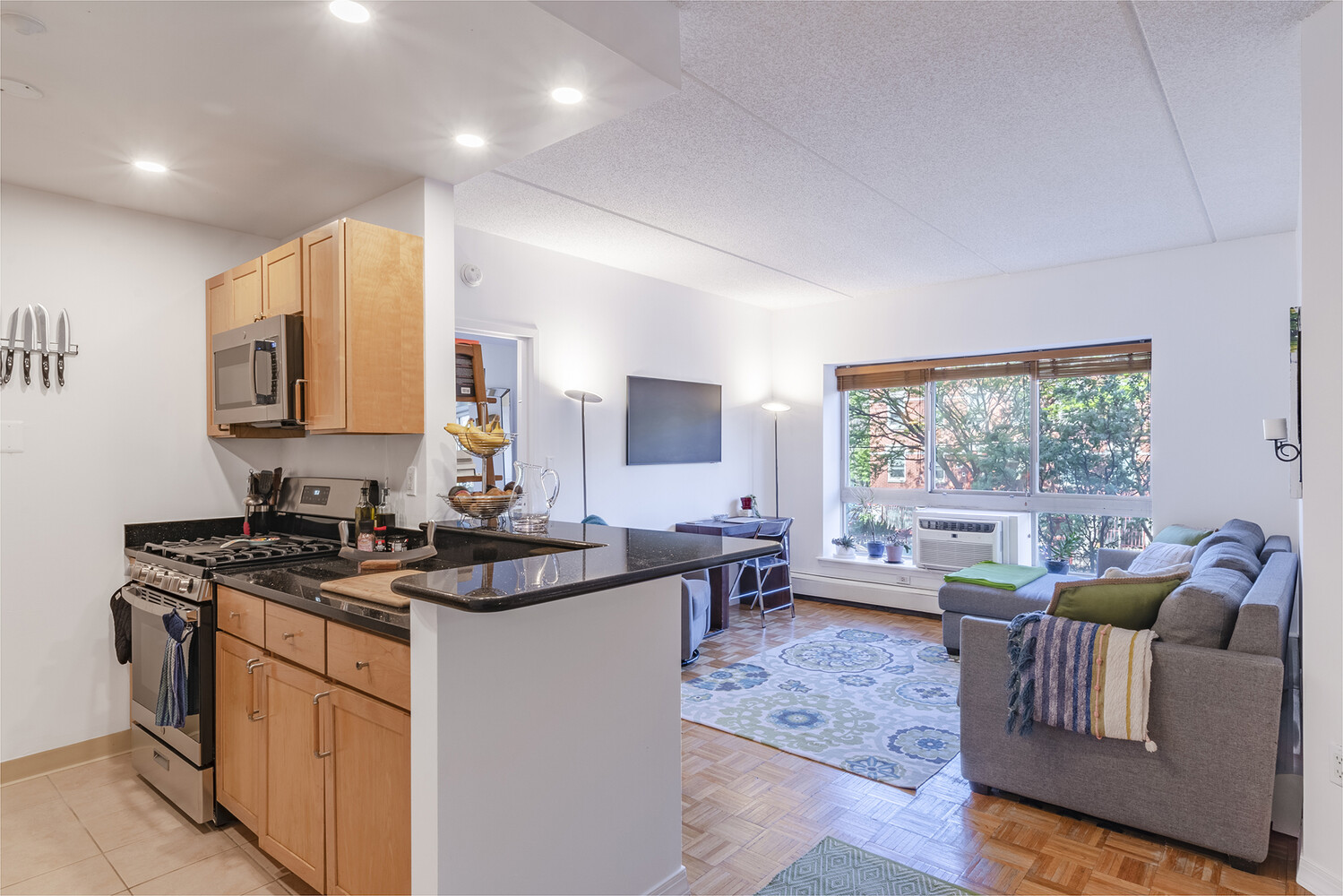 1787 MADISON Avenue 202