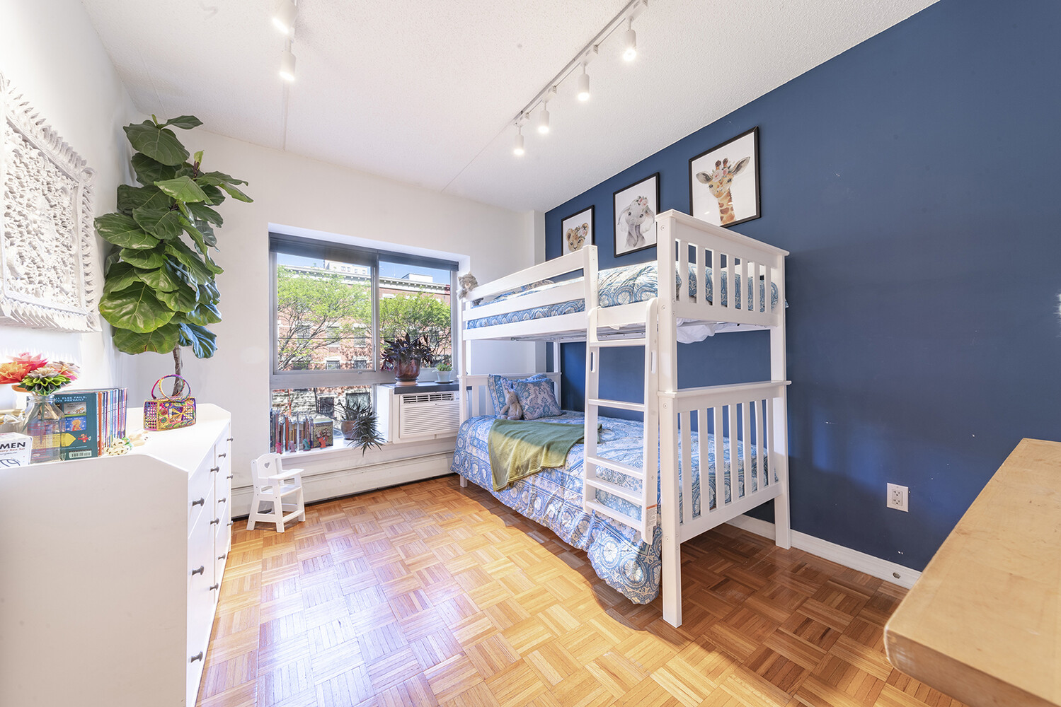 1787 MADISON Avenue 202