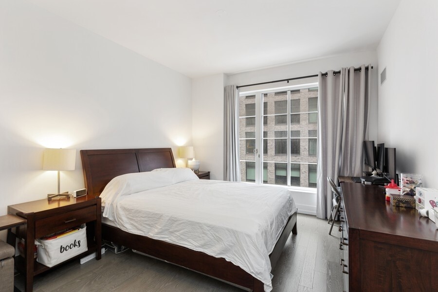 70 CHARLTON Street 5E