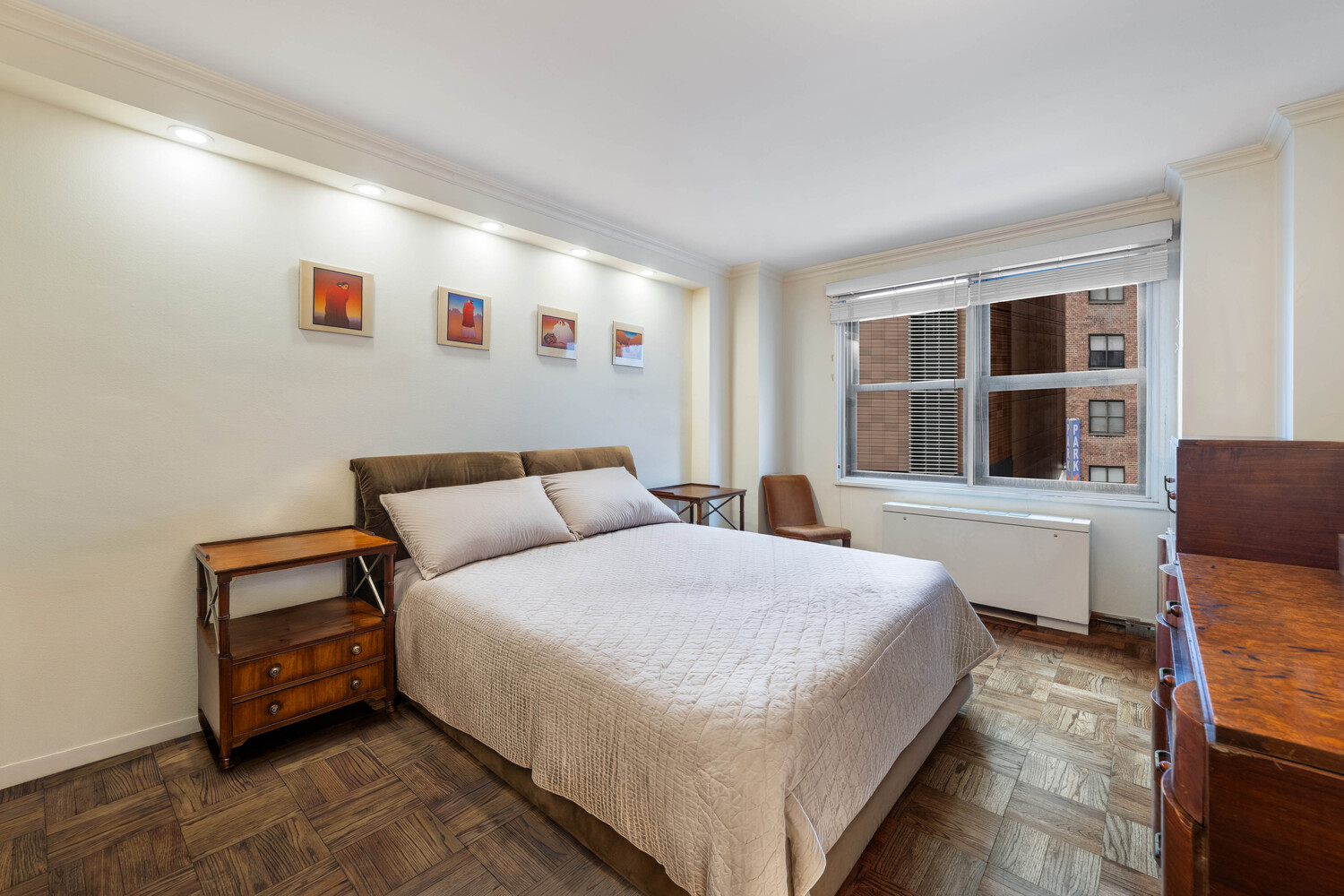 301 E 69TH Street 4K