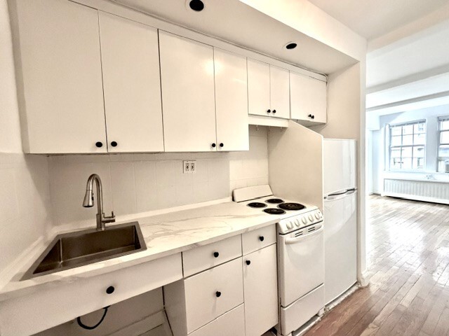 304 E 41ST Street 408A