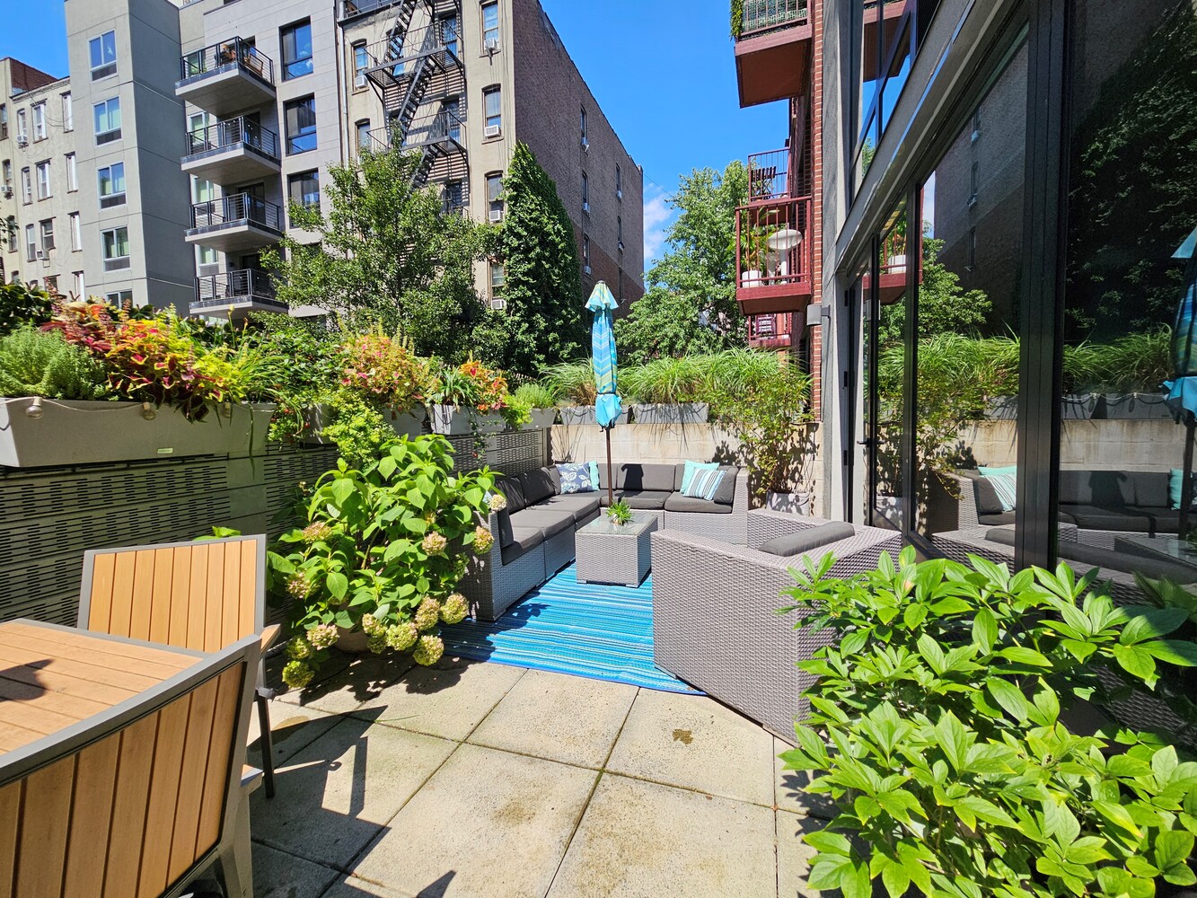 1790 3RD Avenue 202