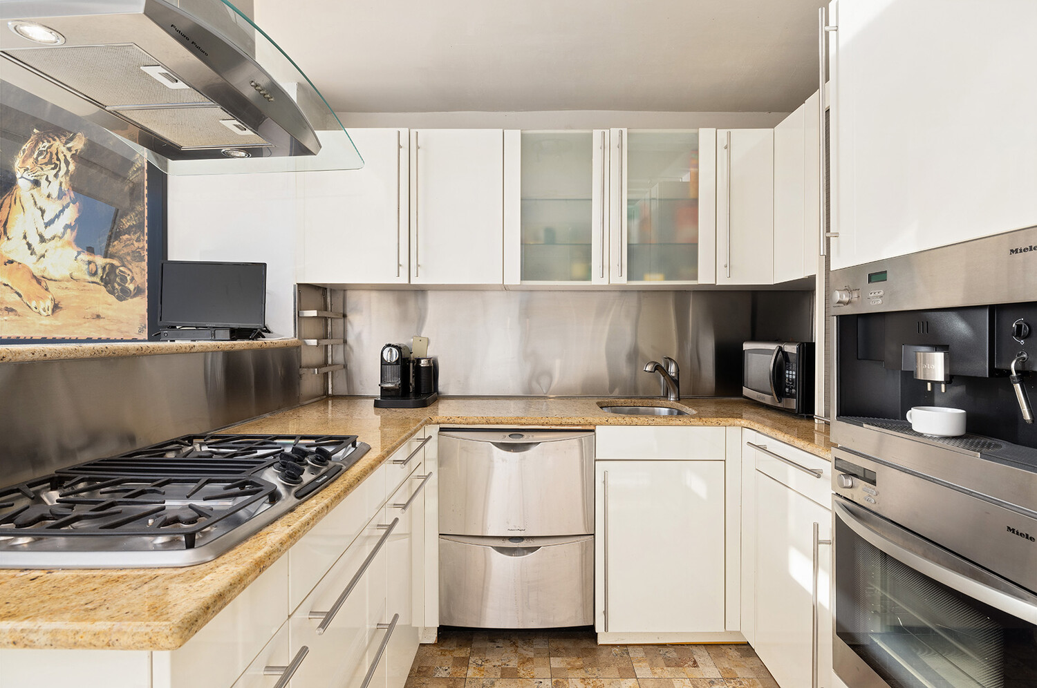 343 E 74TH Street PH1C
