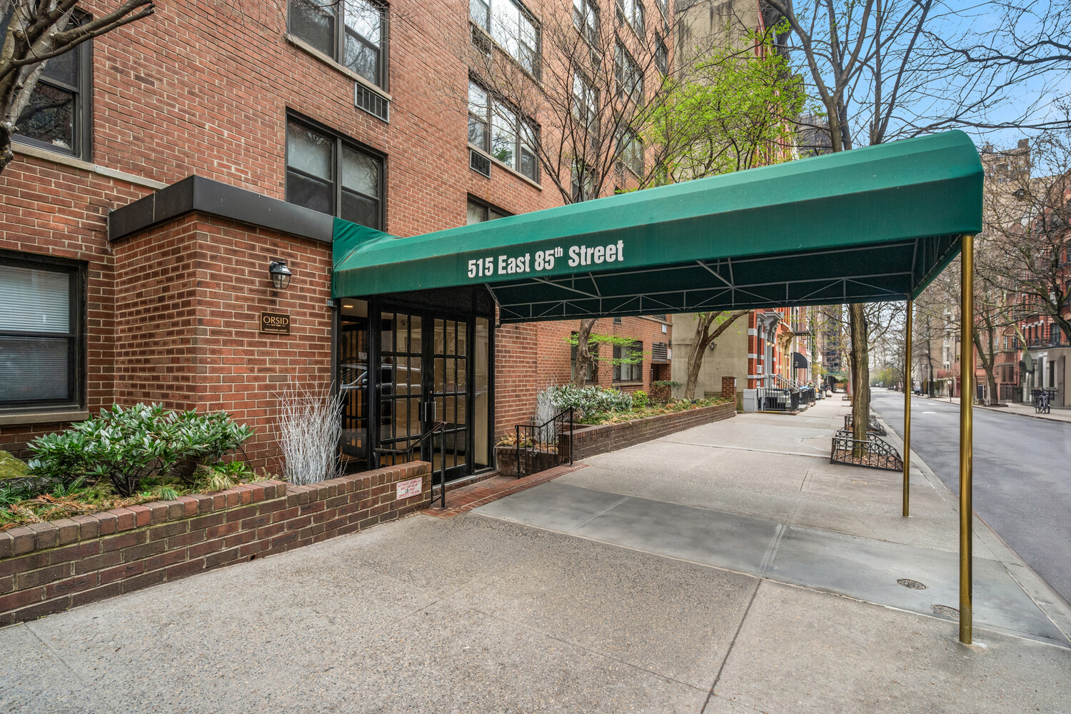 515 E 85TH Street 7A