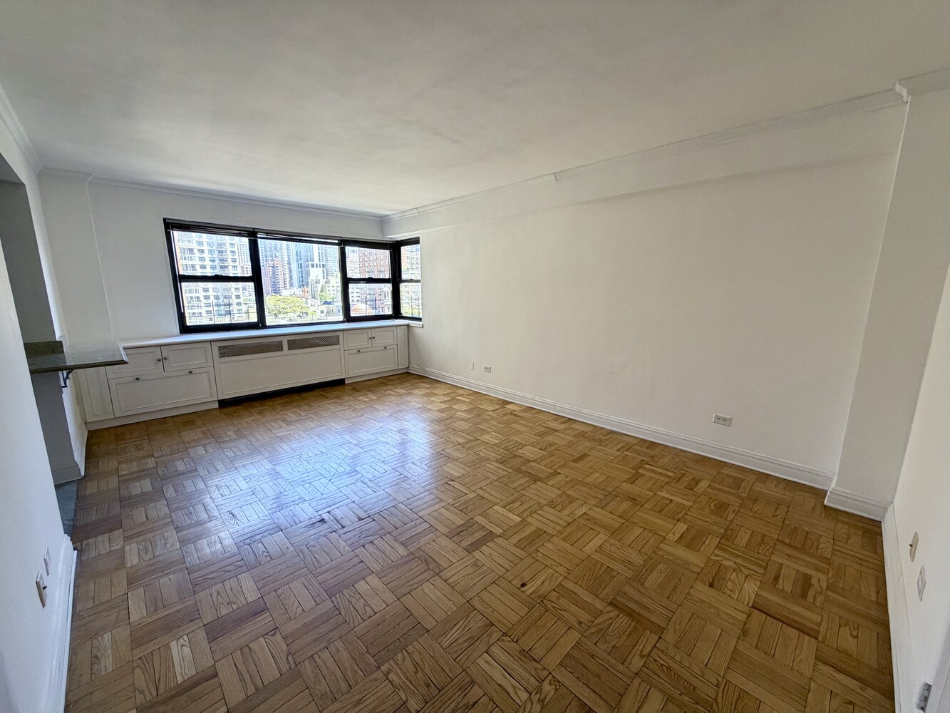 305 E 72ND Street 10A