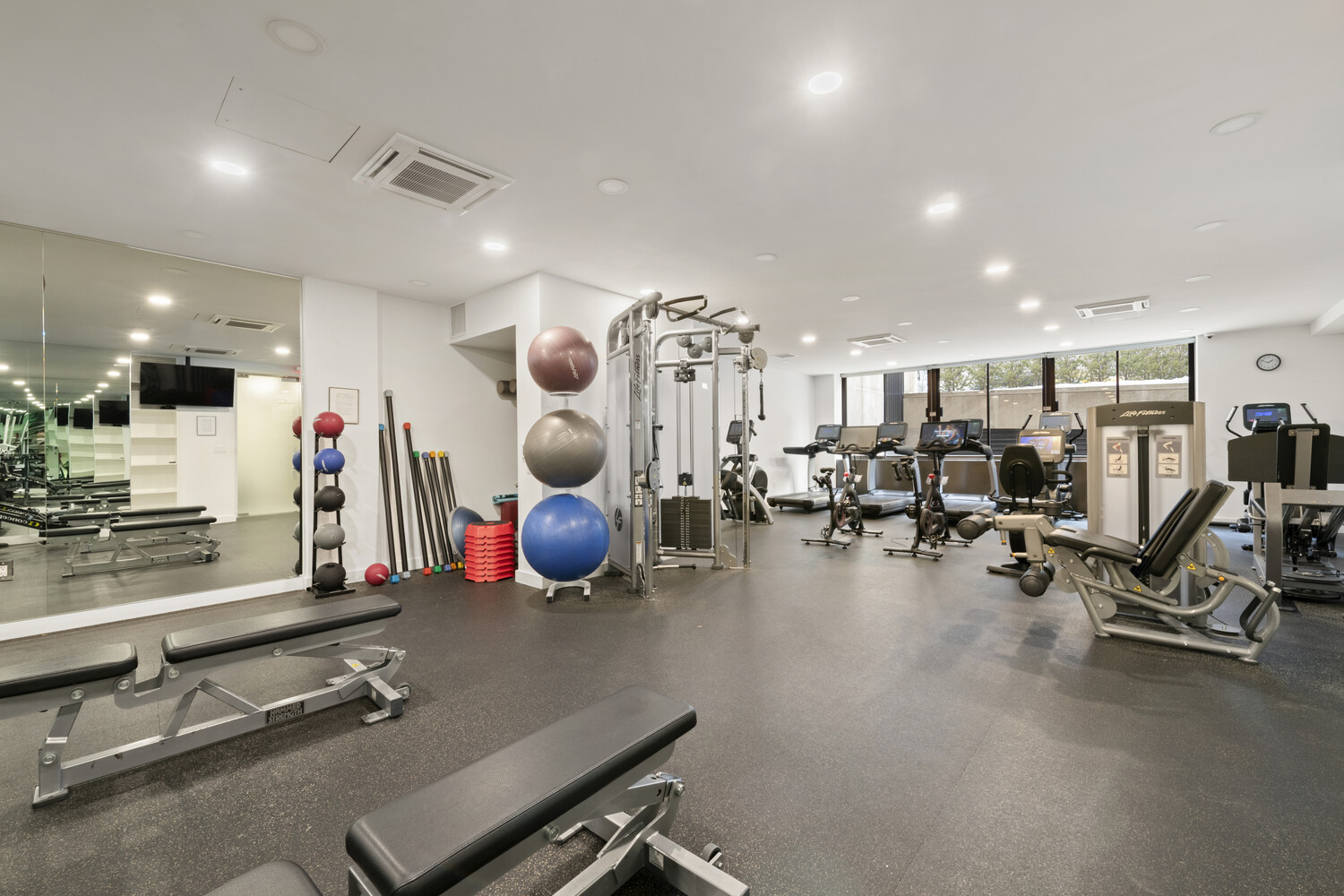 900 PARK Avenue 5E