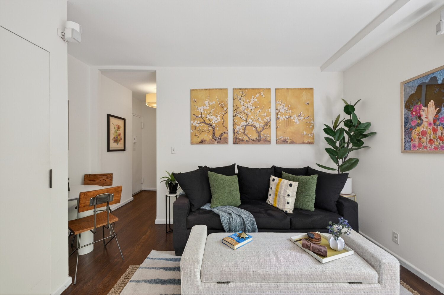 49 MORTON Street 4D