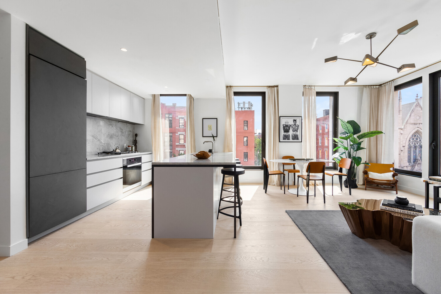 45 E 7TH Street 3D