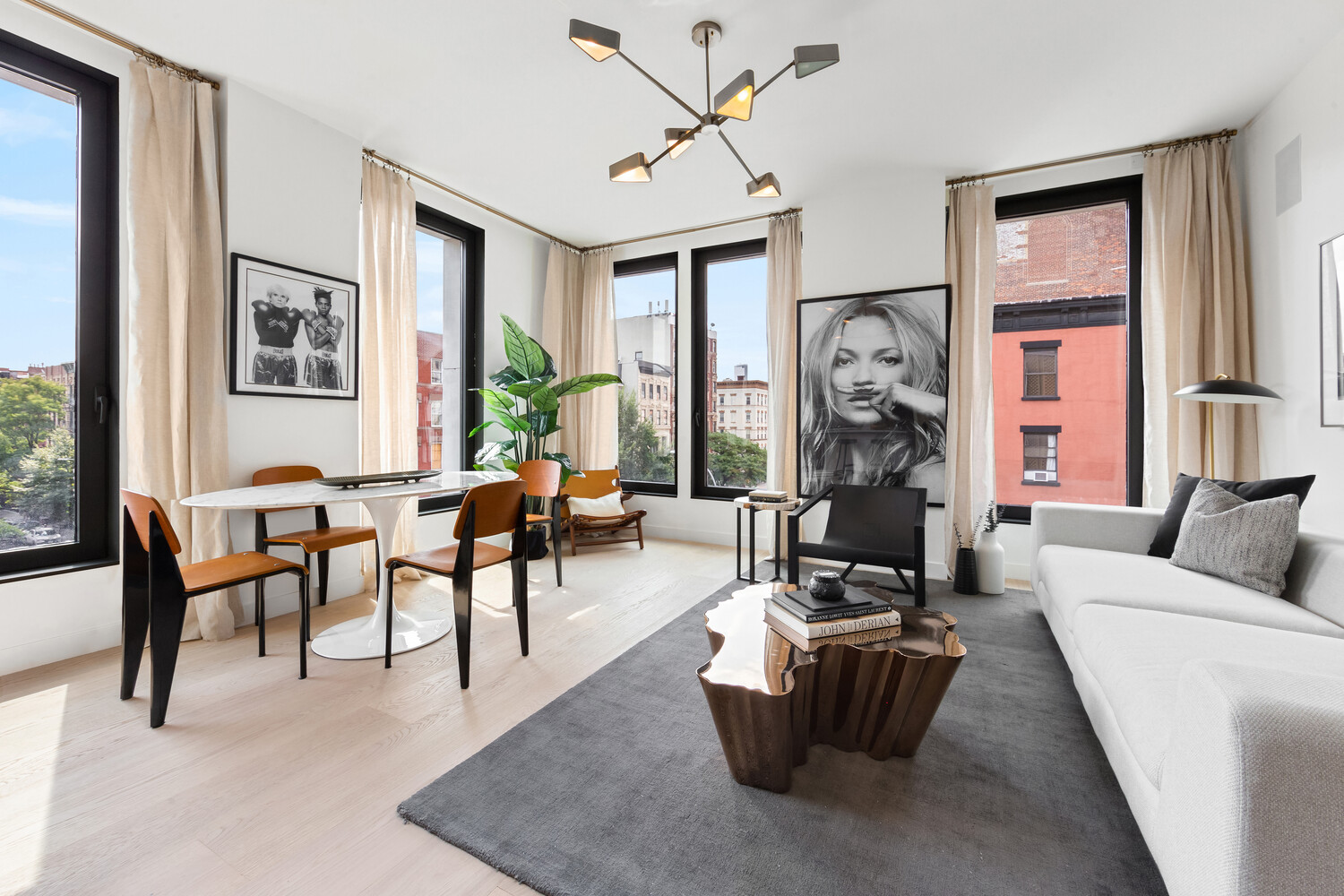 45 E 7TH Street 3D