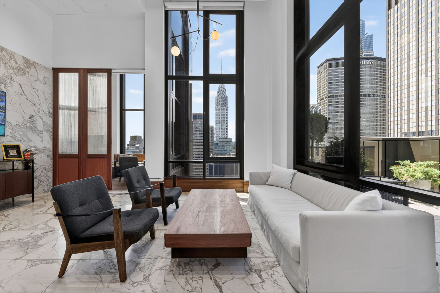 135 E 47TH Street 22F