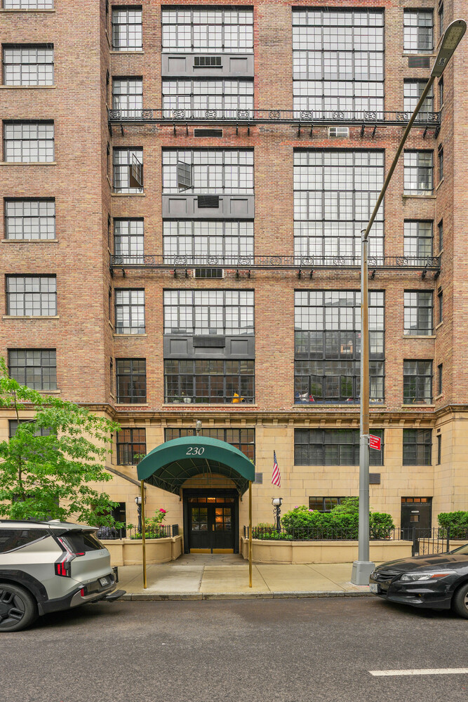 230 E 50TH Street 4C