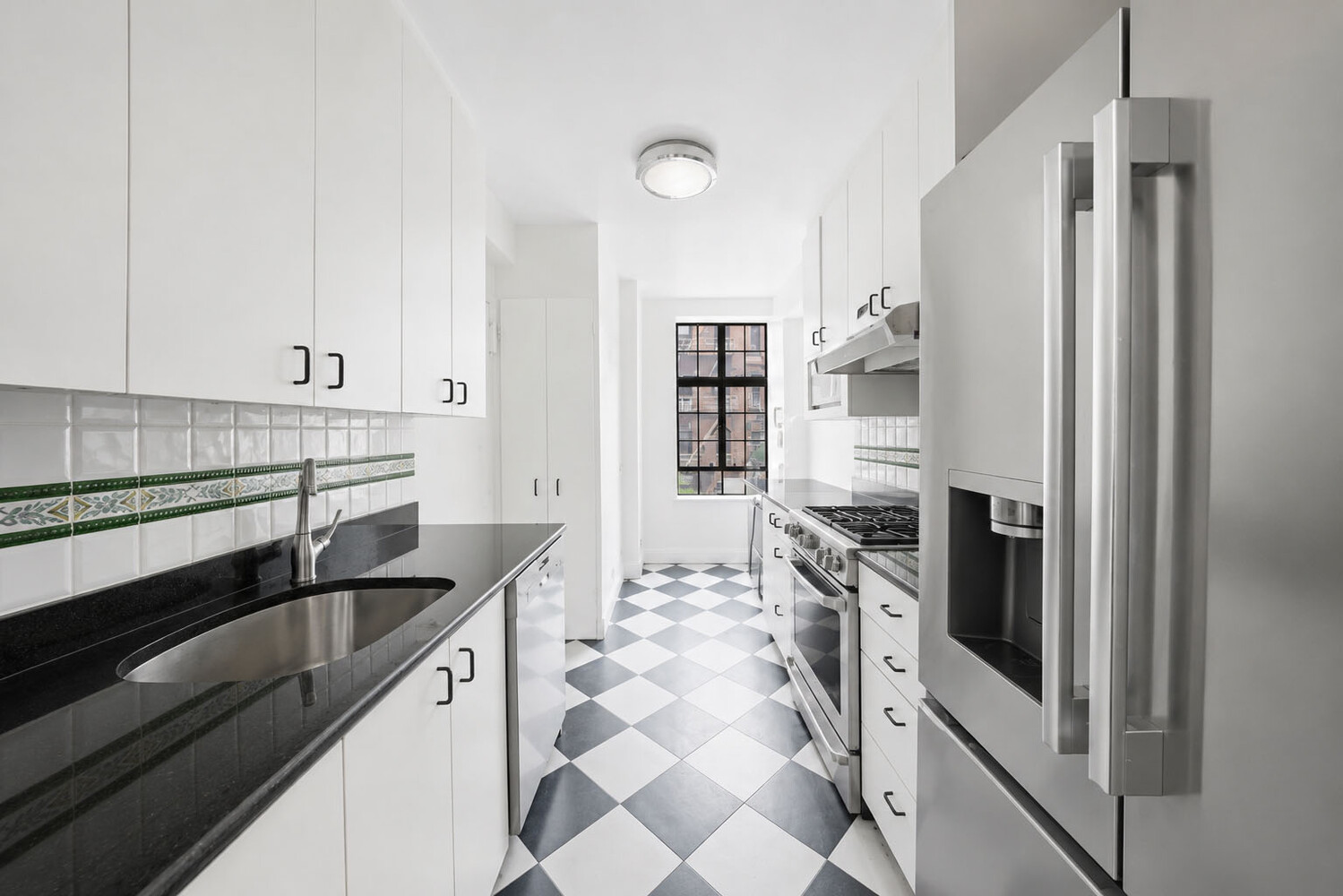 230 E 50TH Street 4C