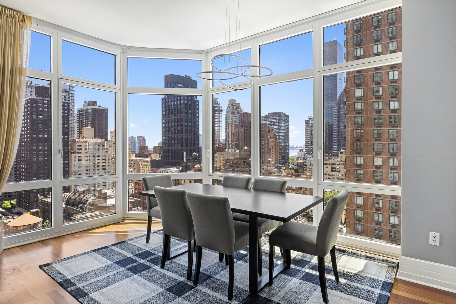 300 E 55TH Street 16D