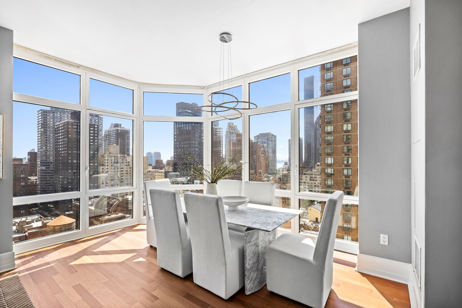300 E 55TH Street 16D