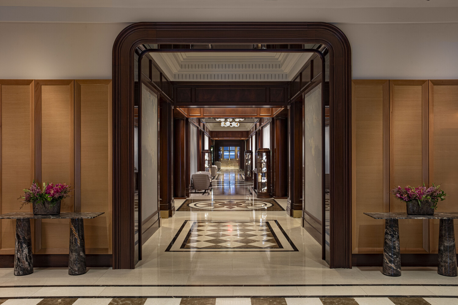 160 CENTRAL Park S 2811