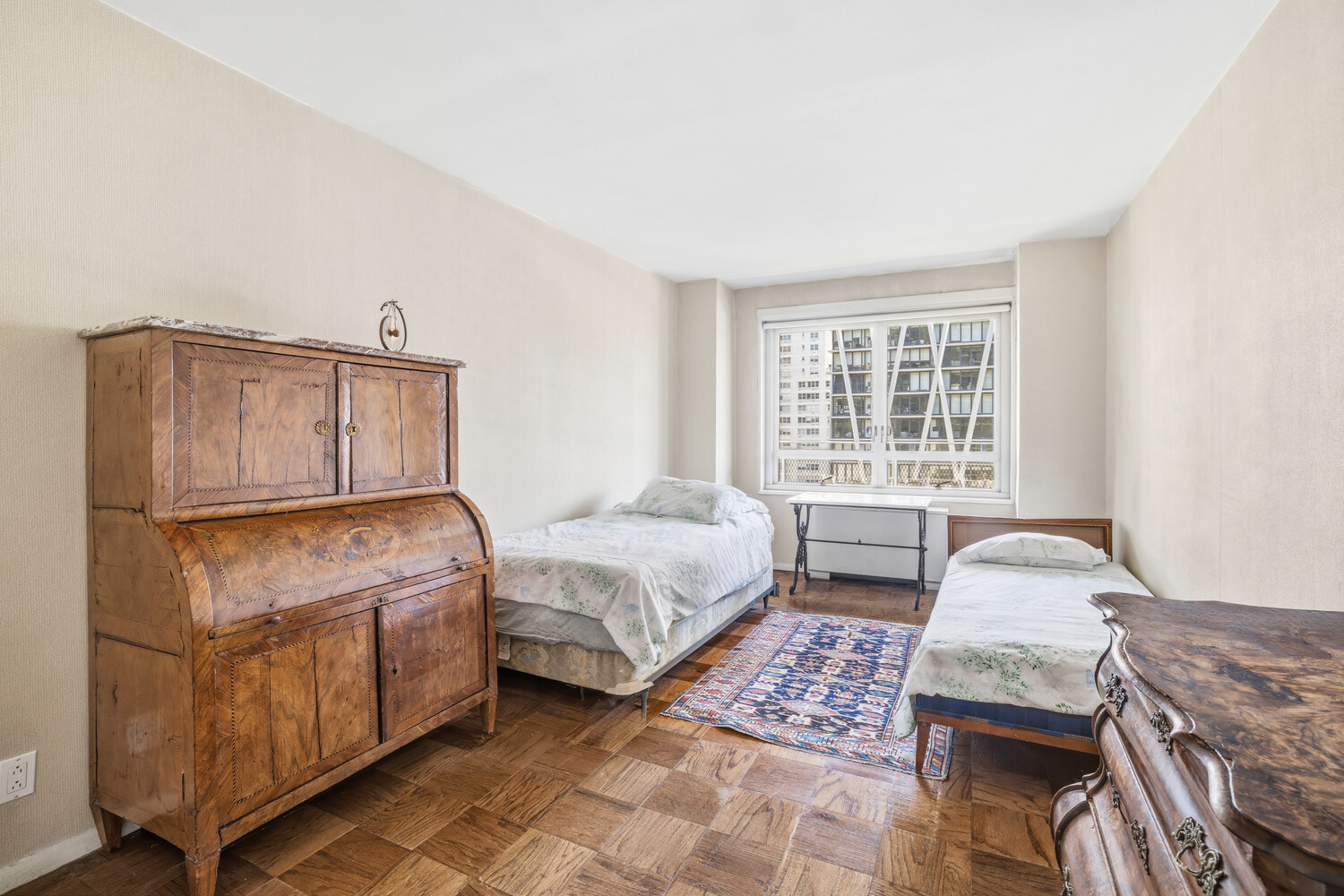 170 W END Avenue 18D