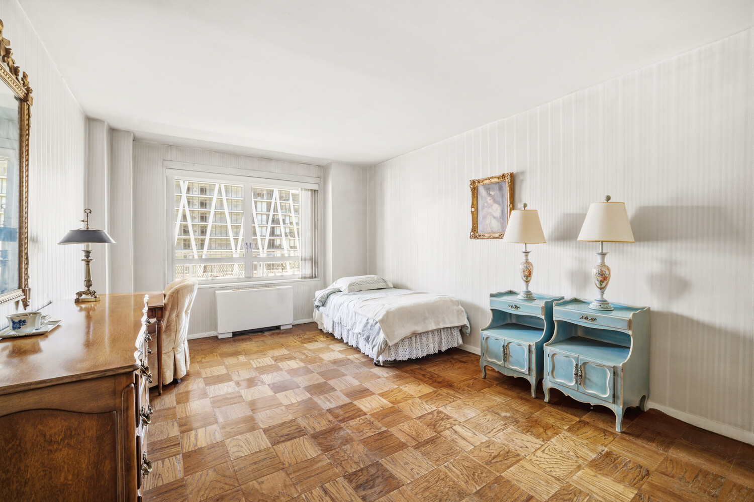 170 W END Avenue 18D