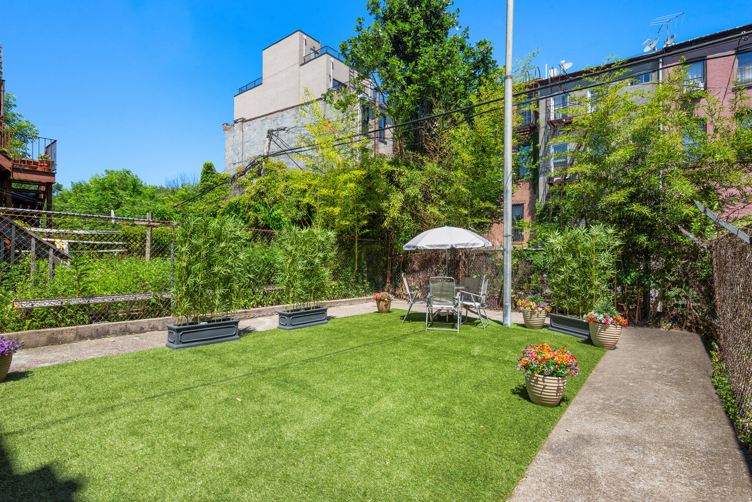 567 LEXINGTON Avenue