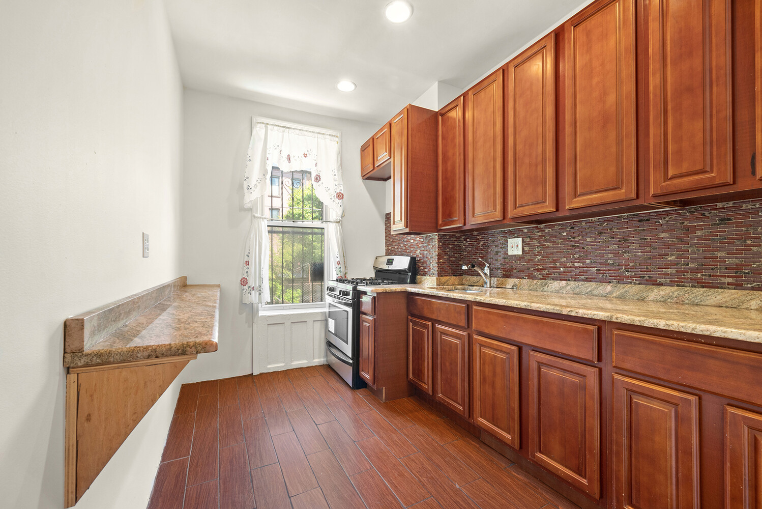 567 LEXINGTON Avenue