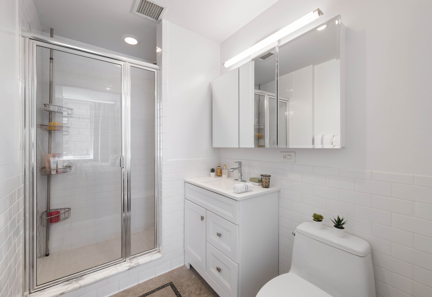 201 W 17TH Street 6C