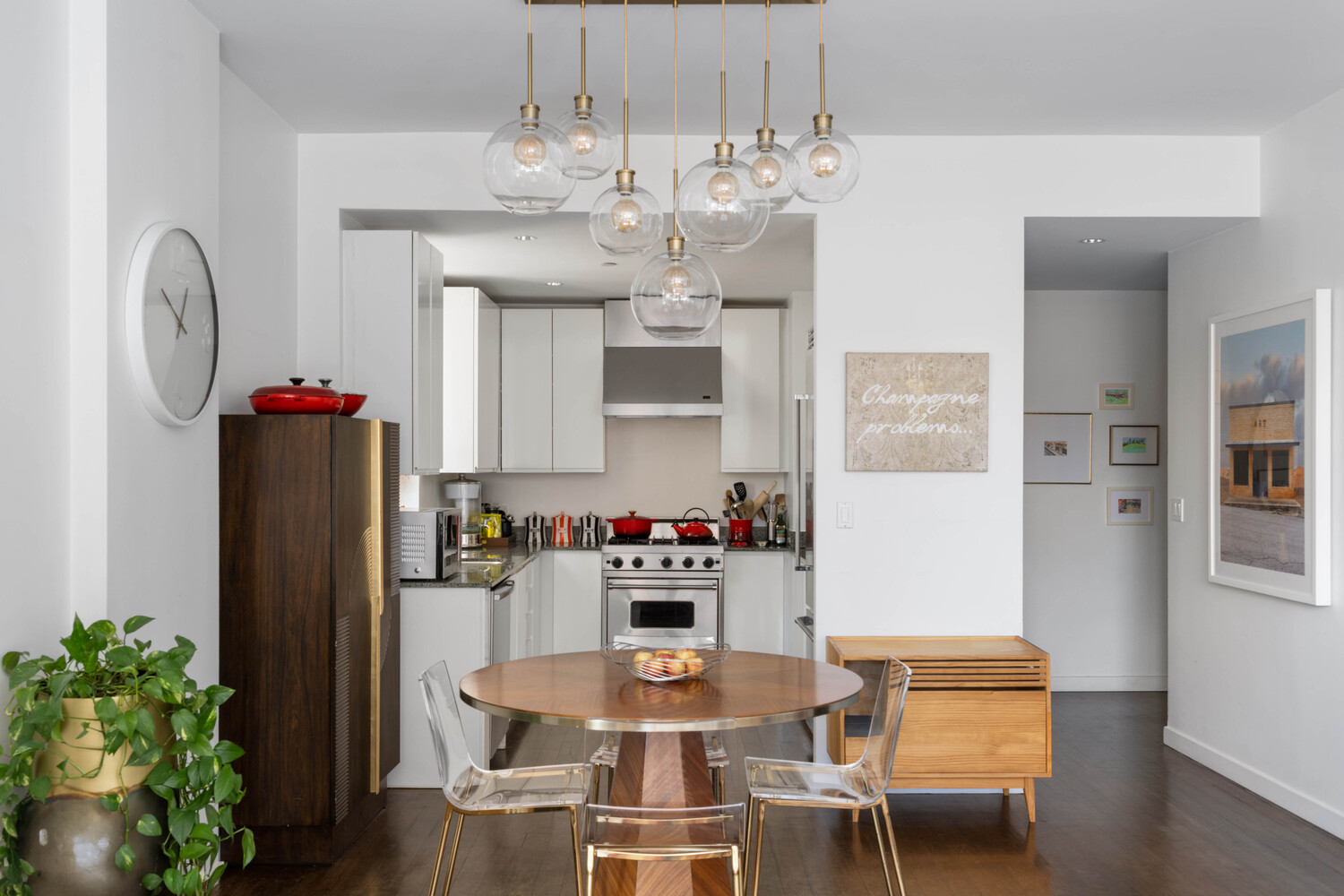 201 W 17TH Street 6C