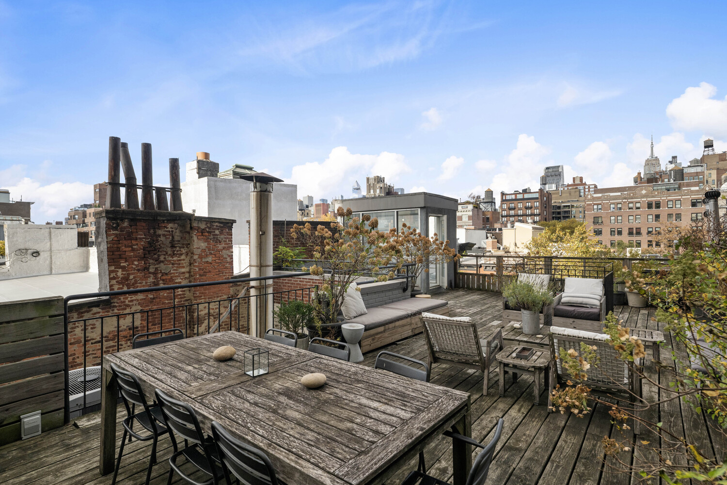 12 W 10TH Street 4