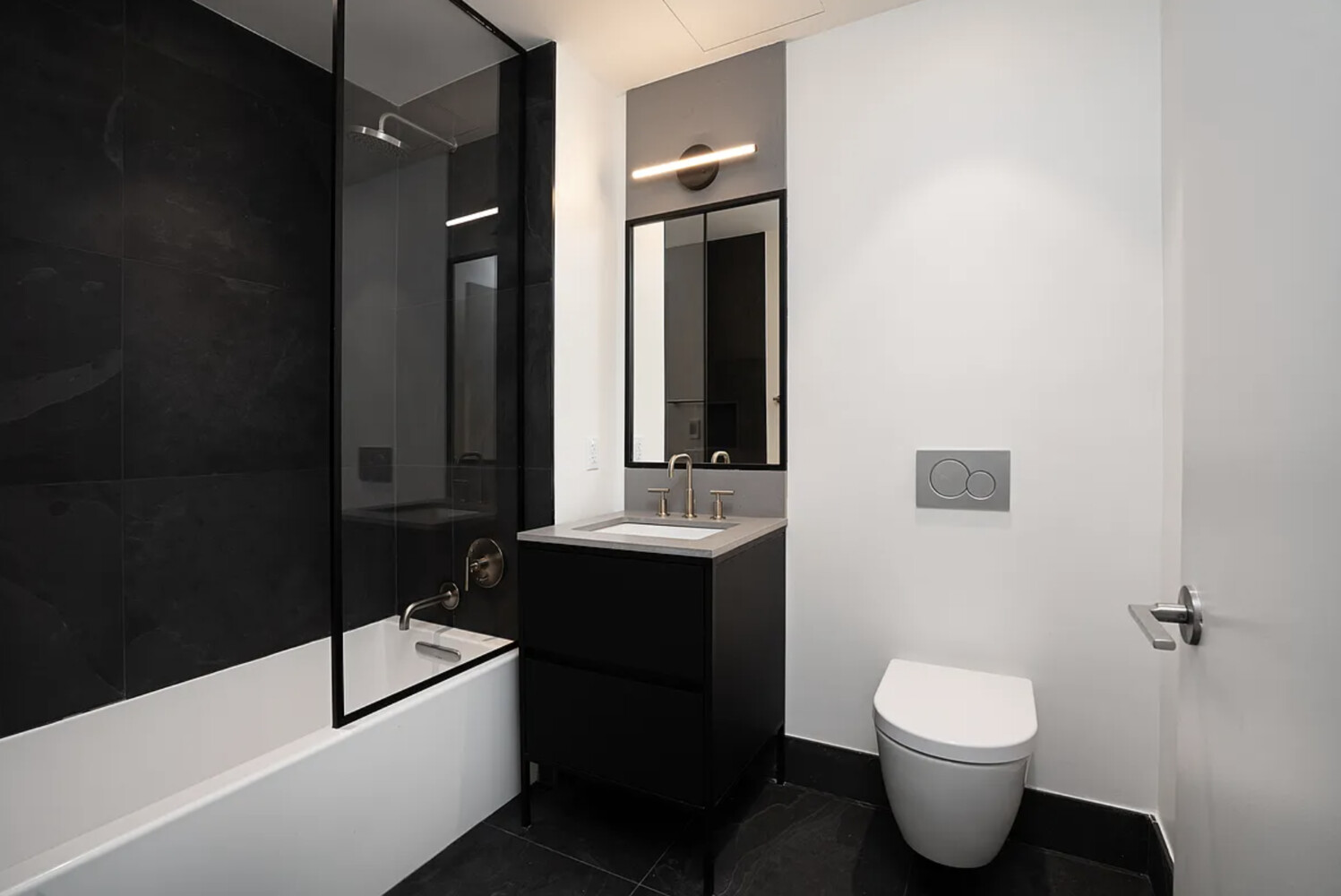45 E 7TH Street 3B