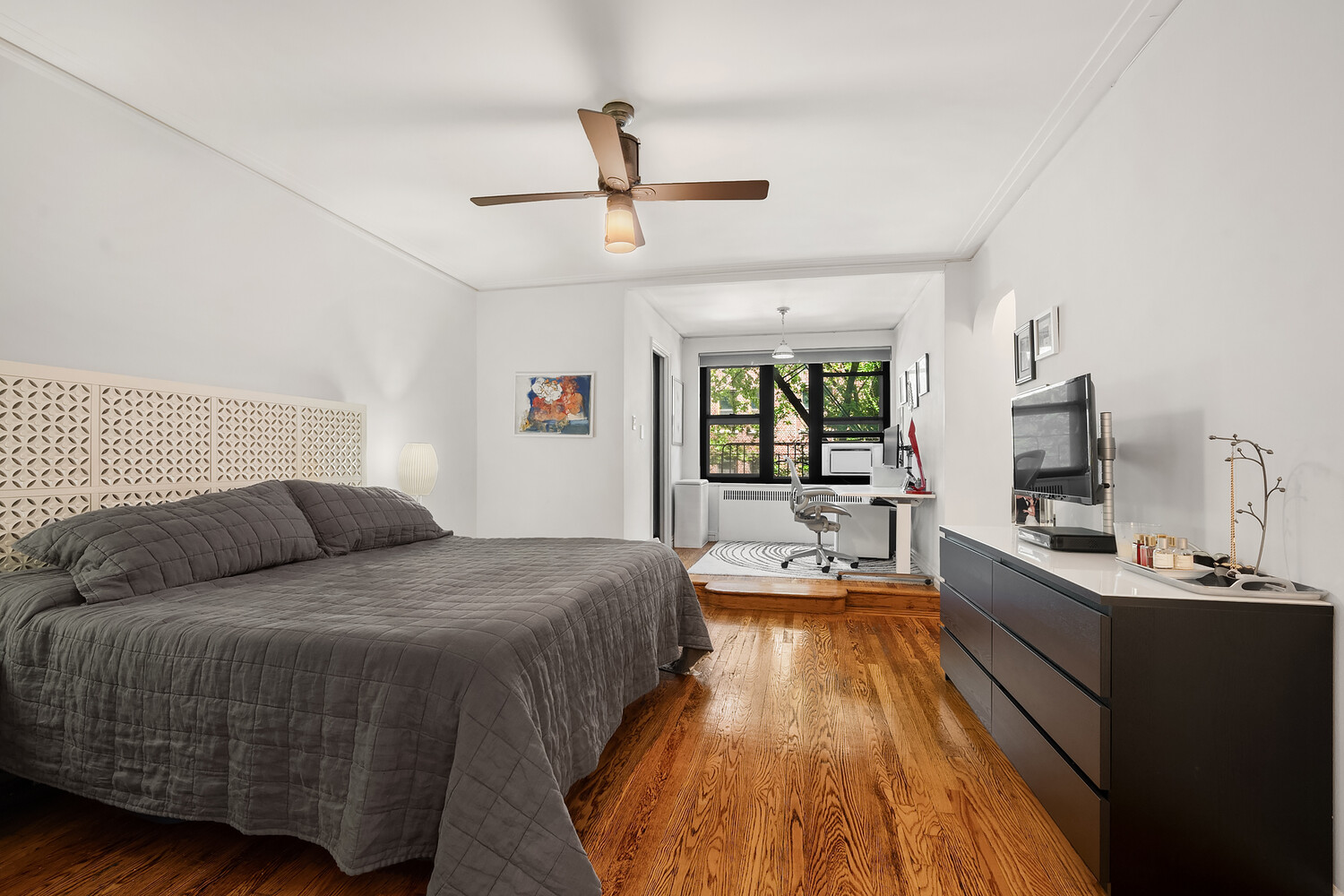 350 E 77TH Street 2AB
