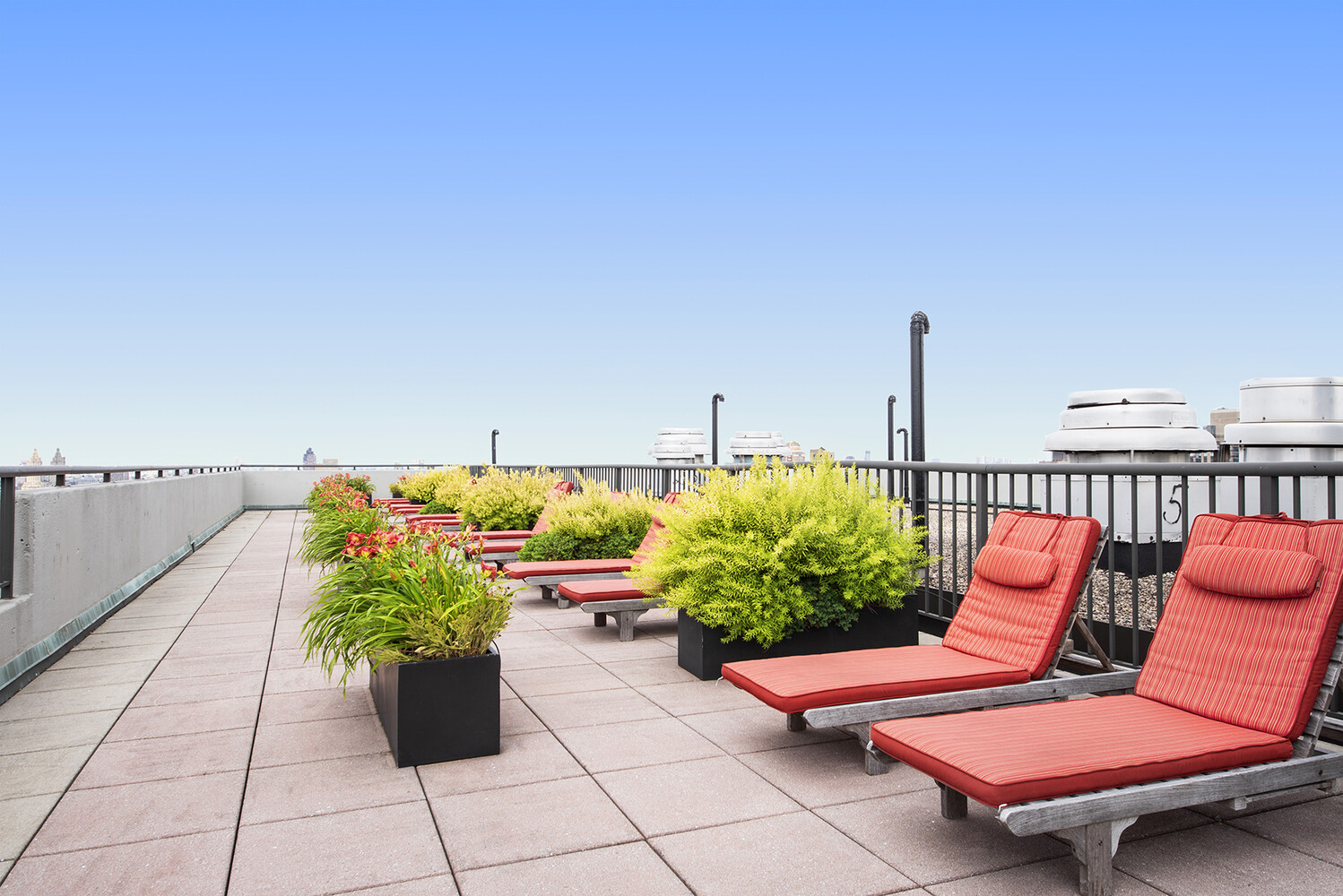 301 E 79TH Street 16P