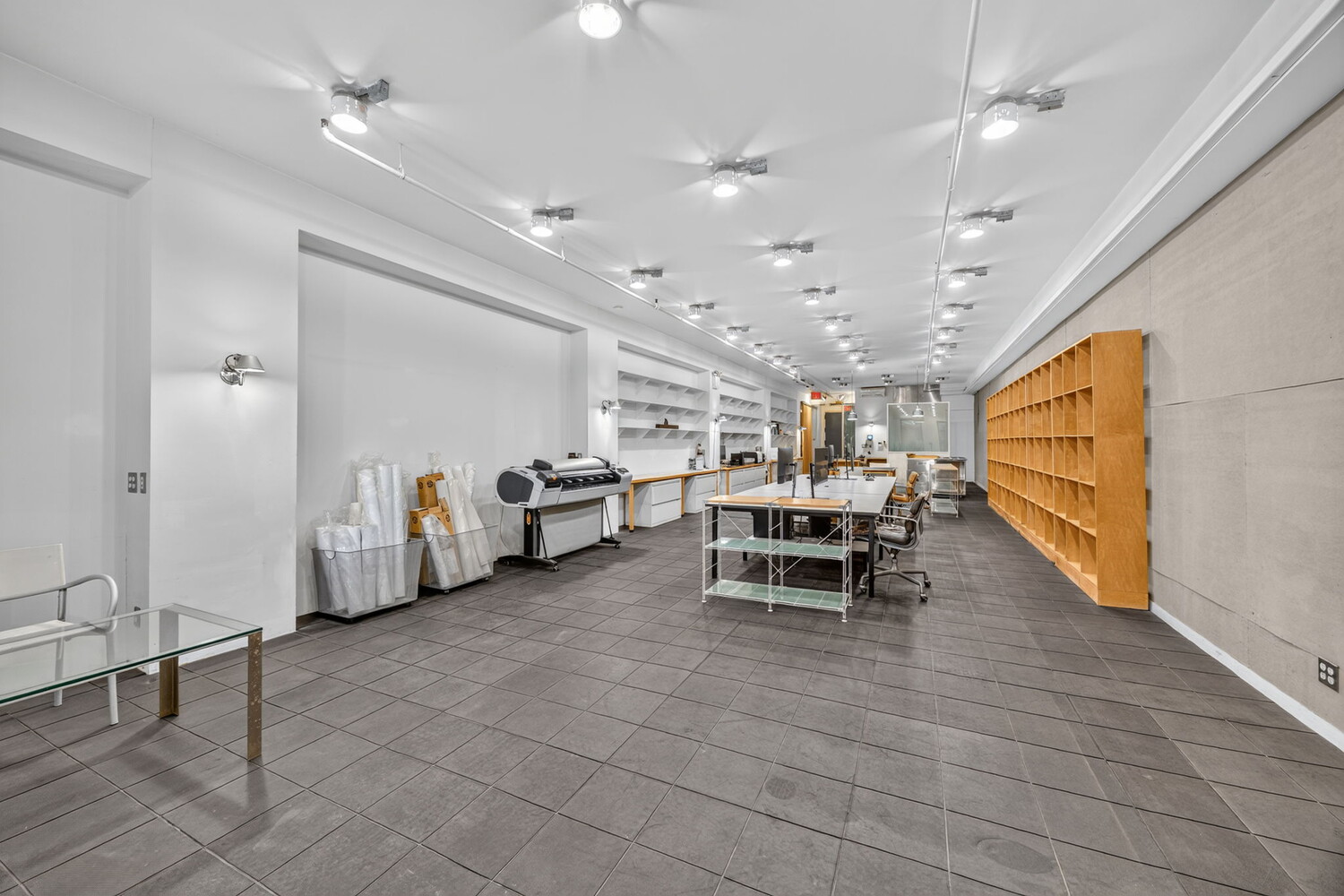 37 GREENE Street B2