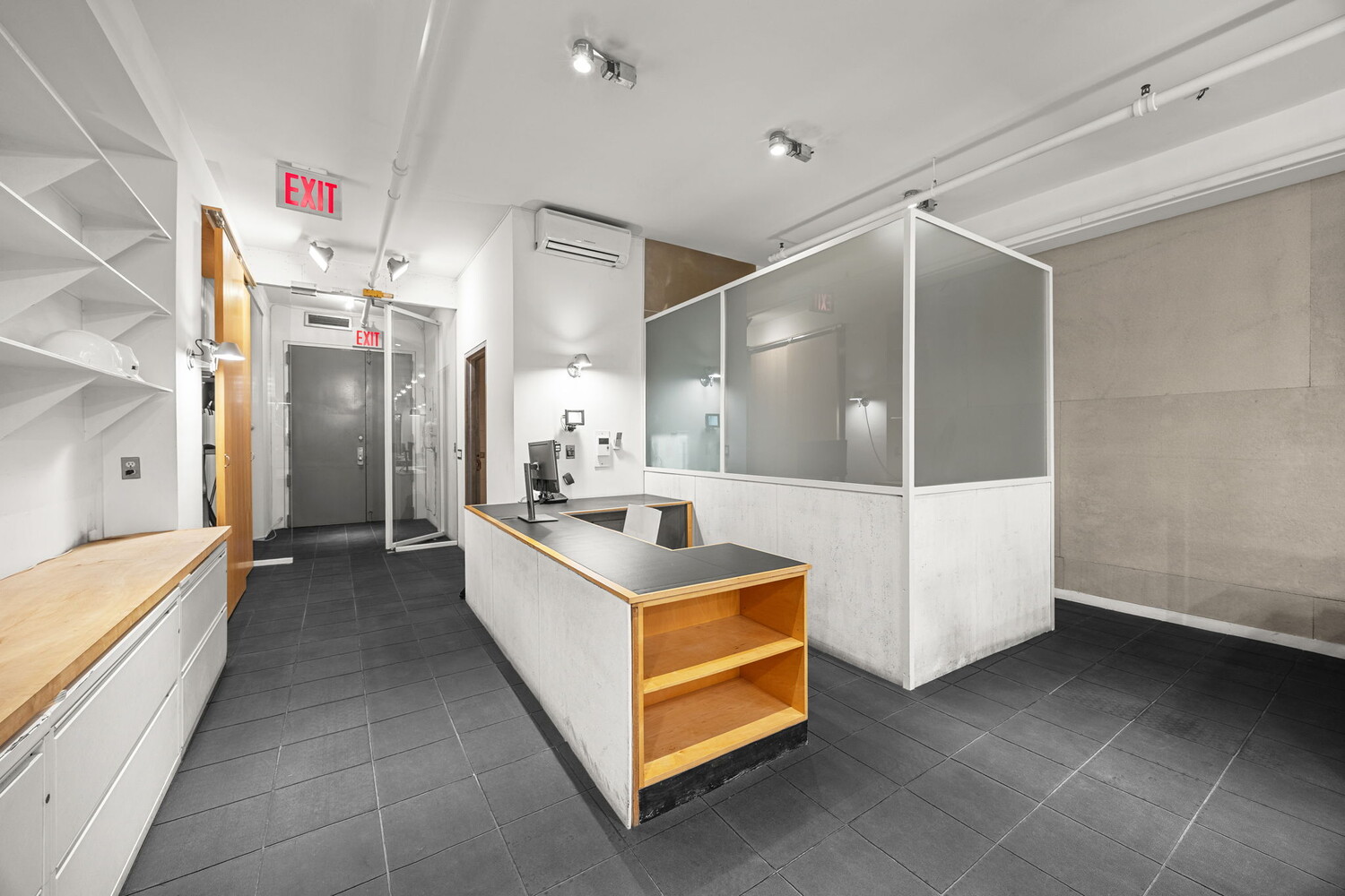 37 GREENE Street B2