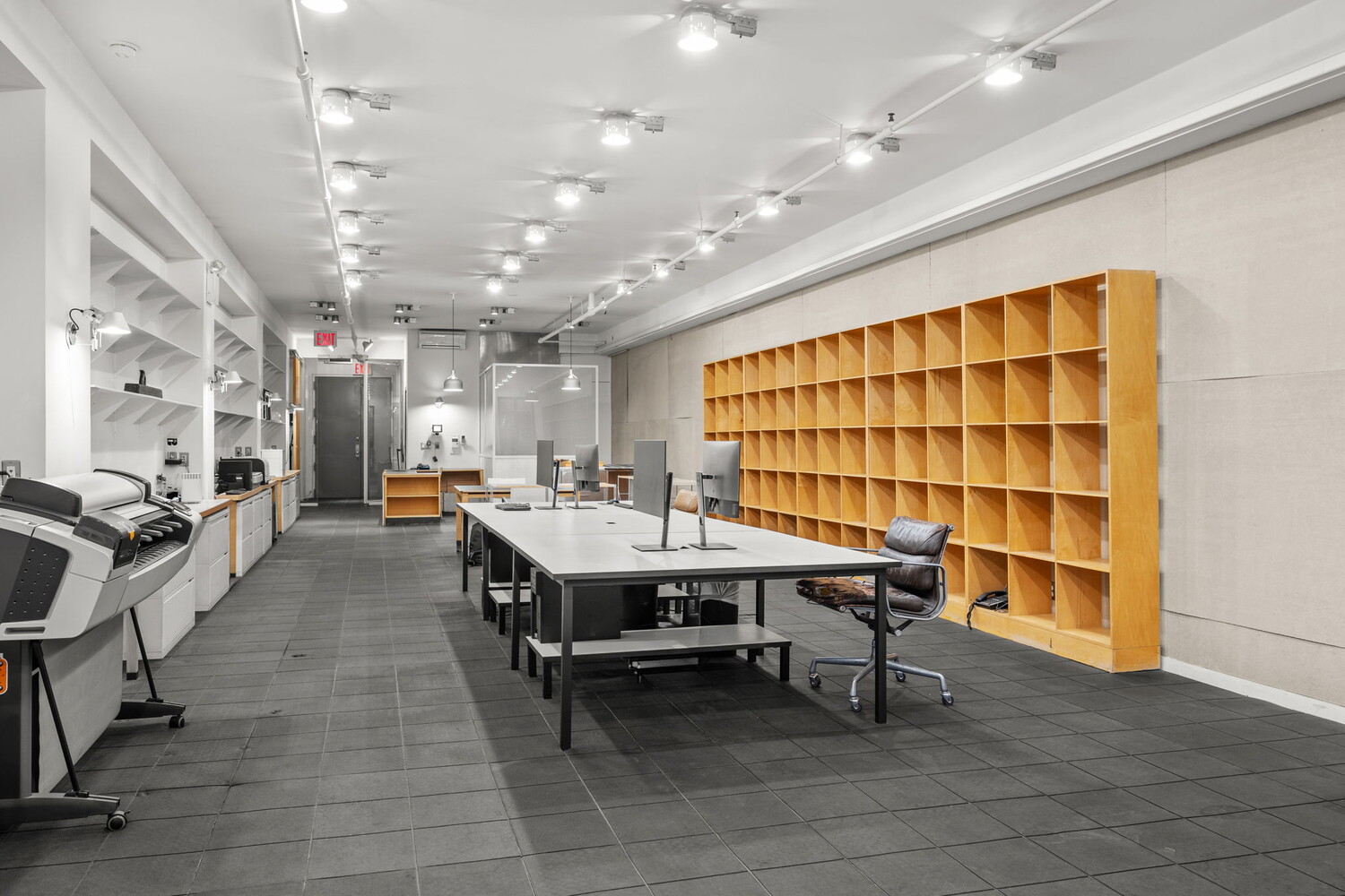 37 GREENE Street B2