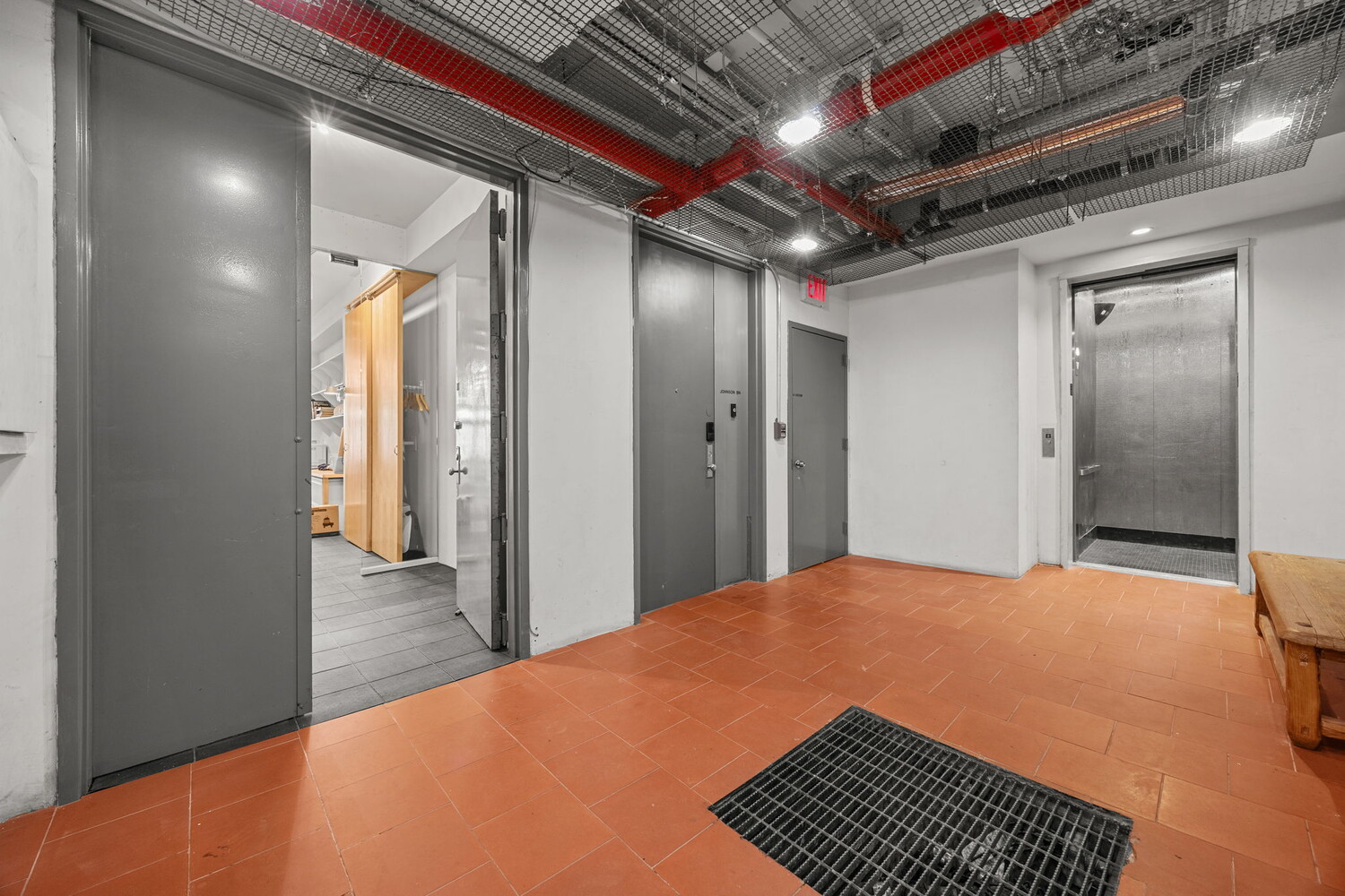 37 GREENE Street B2
