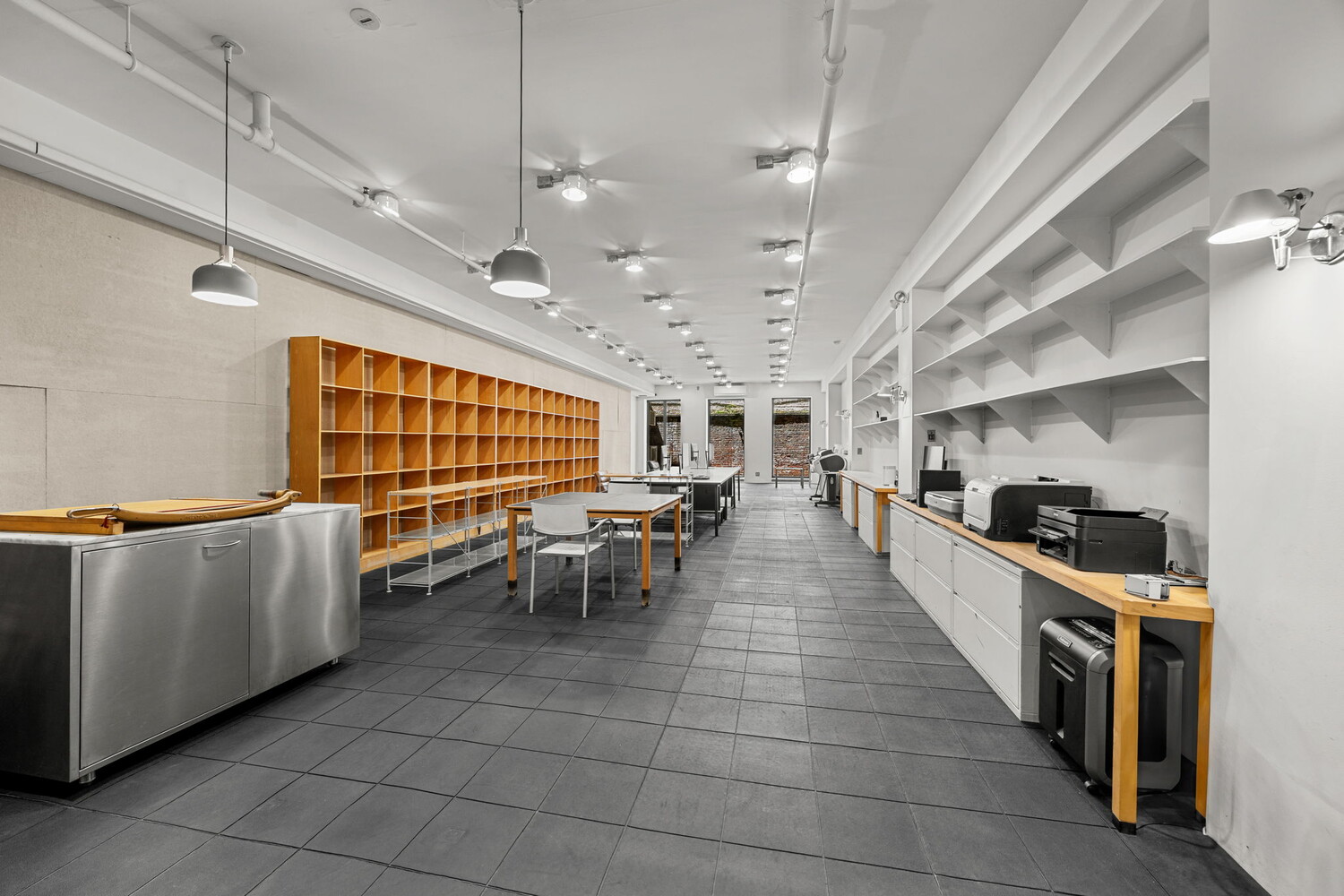 37 GREENE Street B2