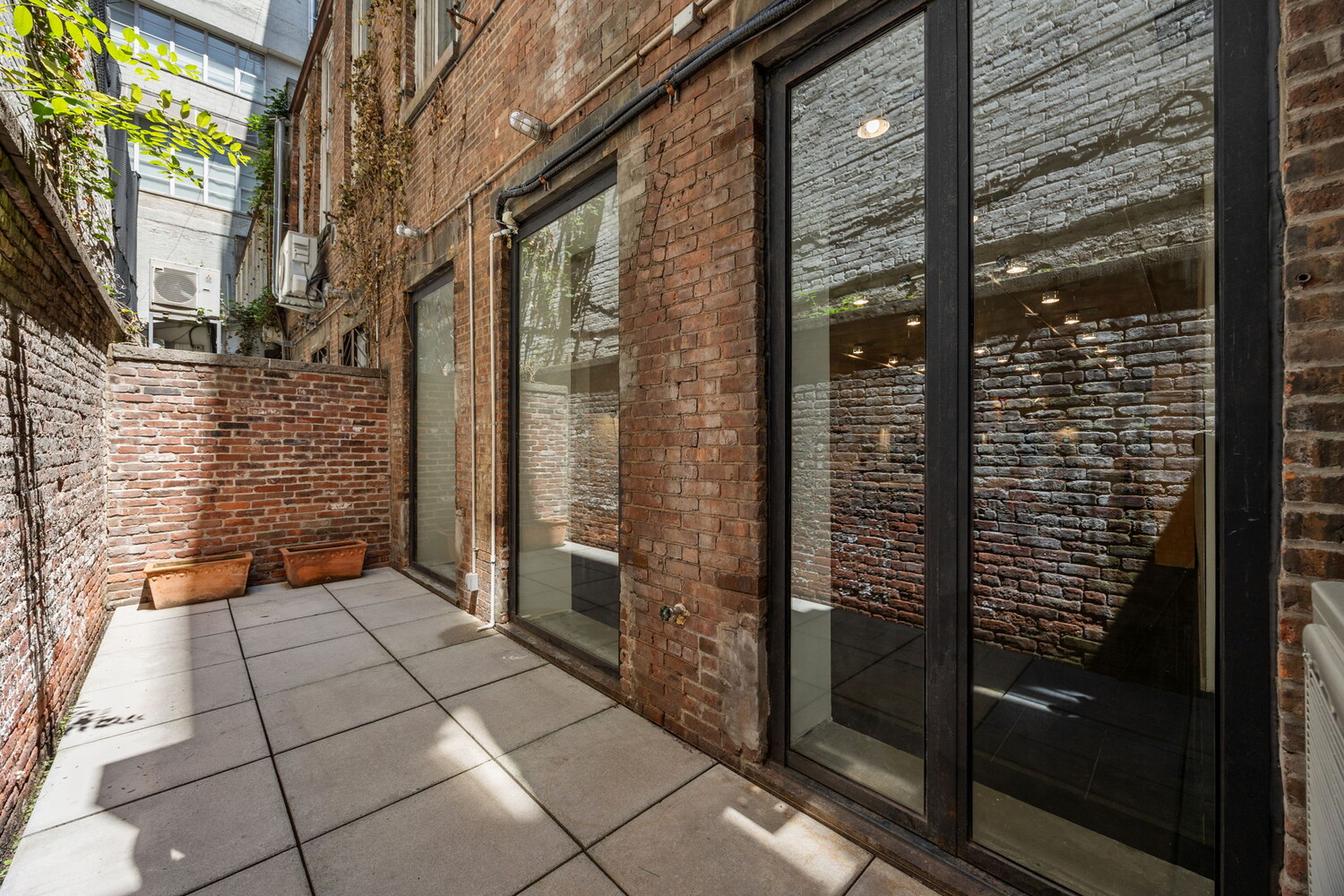 37 GREENE Street B2