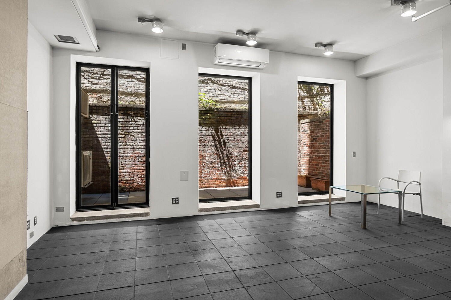 37 GREENE Street B2